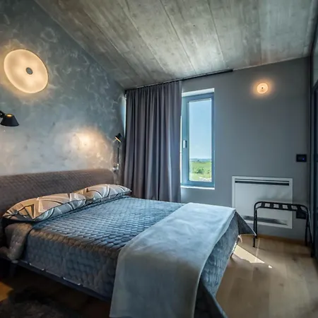 Tilia Villa